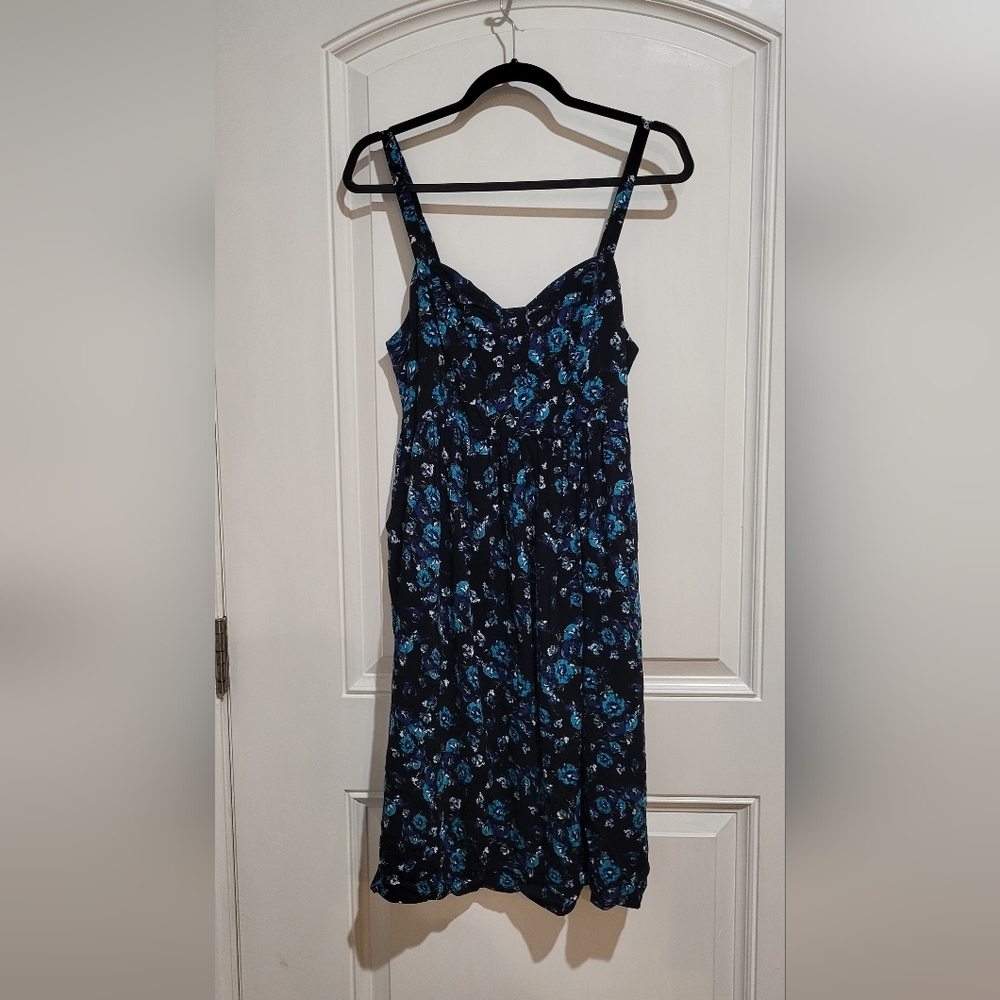 Torrid Blue and Black Floral Challis Midi Dress - Picture 3 of 9